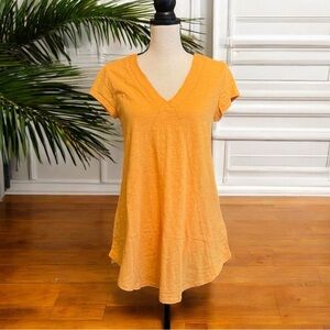 Mododoc Mustard Yellow/Orange V-Neck Short Sleeve Longline Tee – Size S